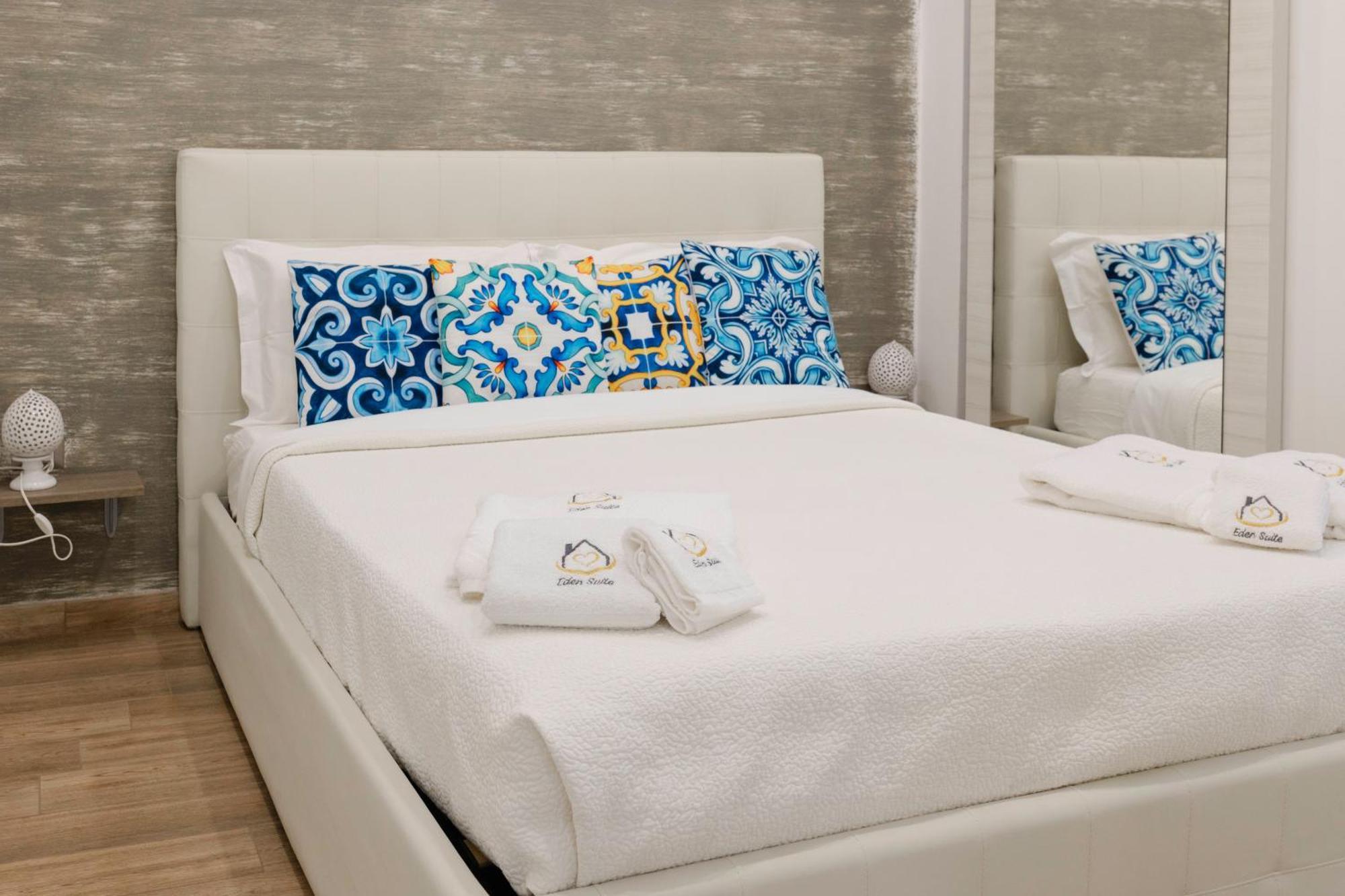 Eden Suite - Central Apartment With Balcony - Molfetta Dış mekan fotoğraf